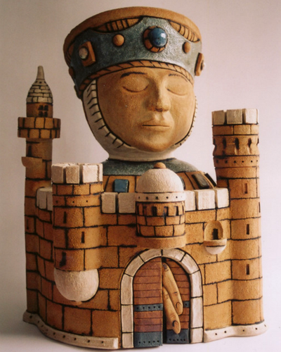 Queen&castle-by-Daniel-Cullen